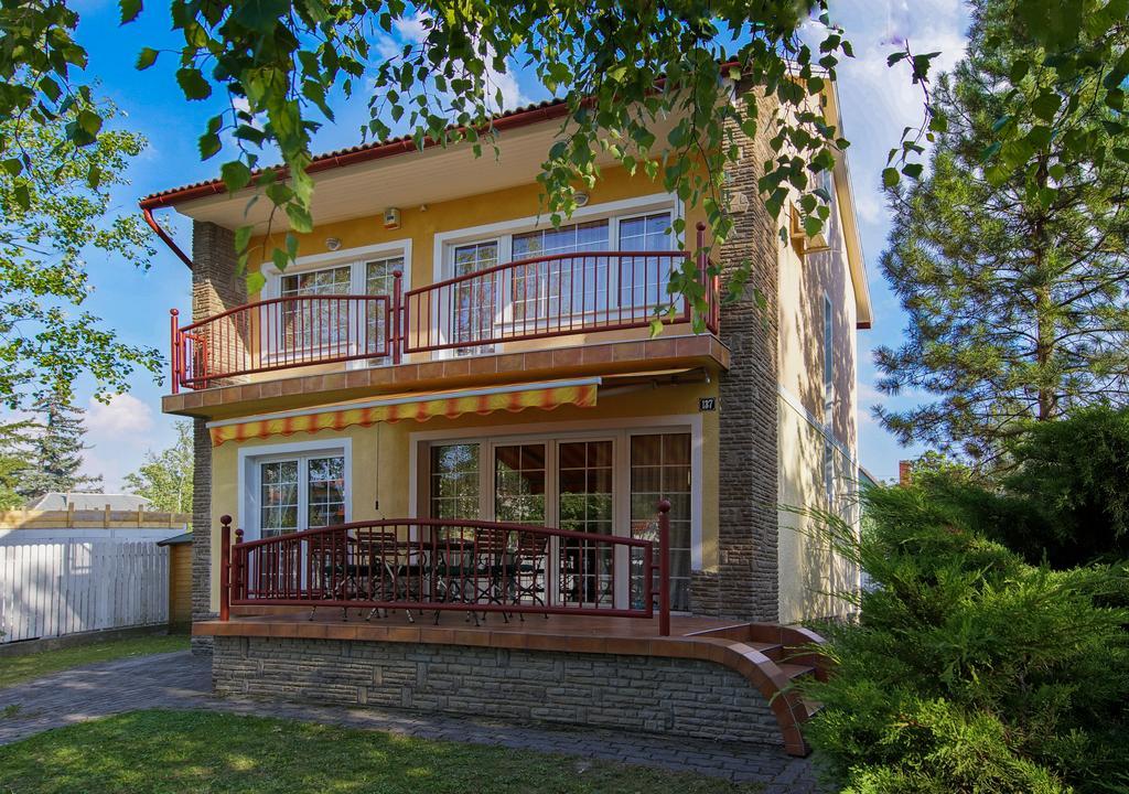 Klara Villa Шіофок Номер фото