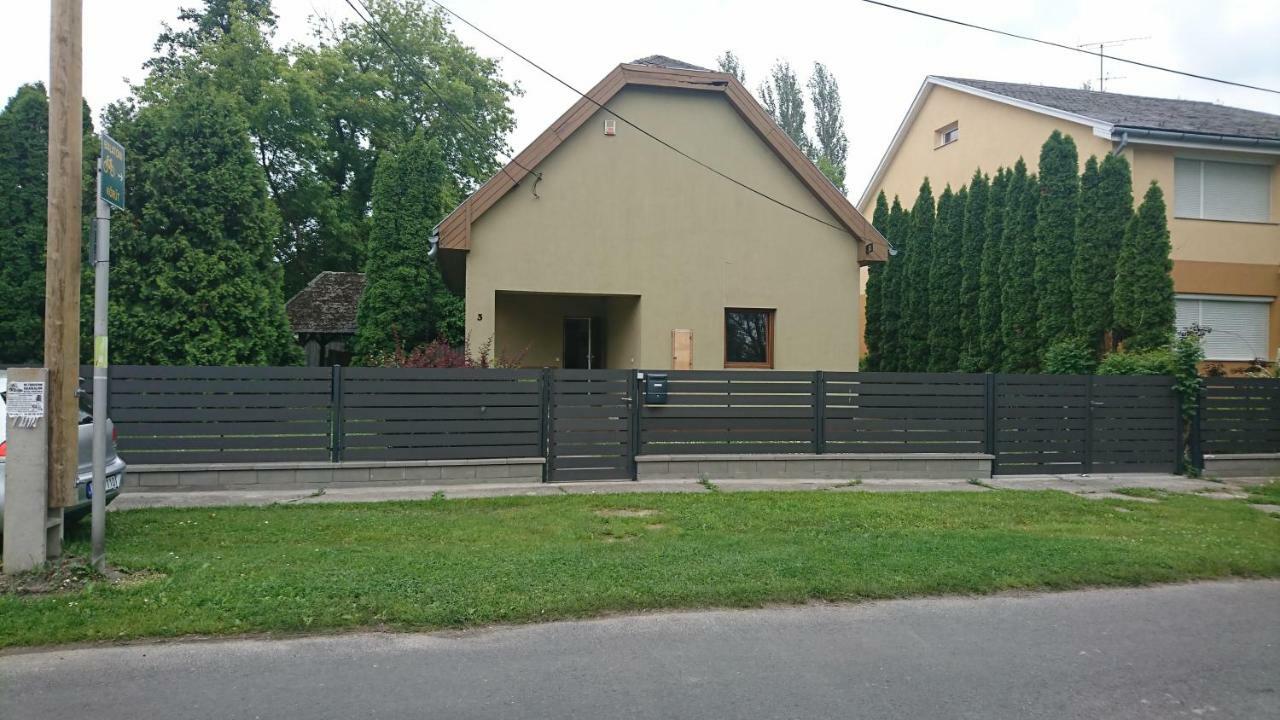 Klara Villa Шіофок Екстер'єр фото